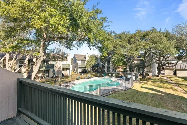 $185,000 | 302 St Andrews Street, Unit J101, Rockport, TX 78382