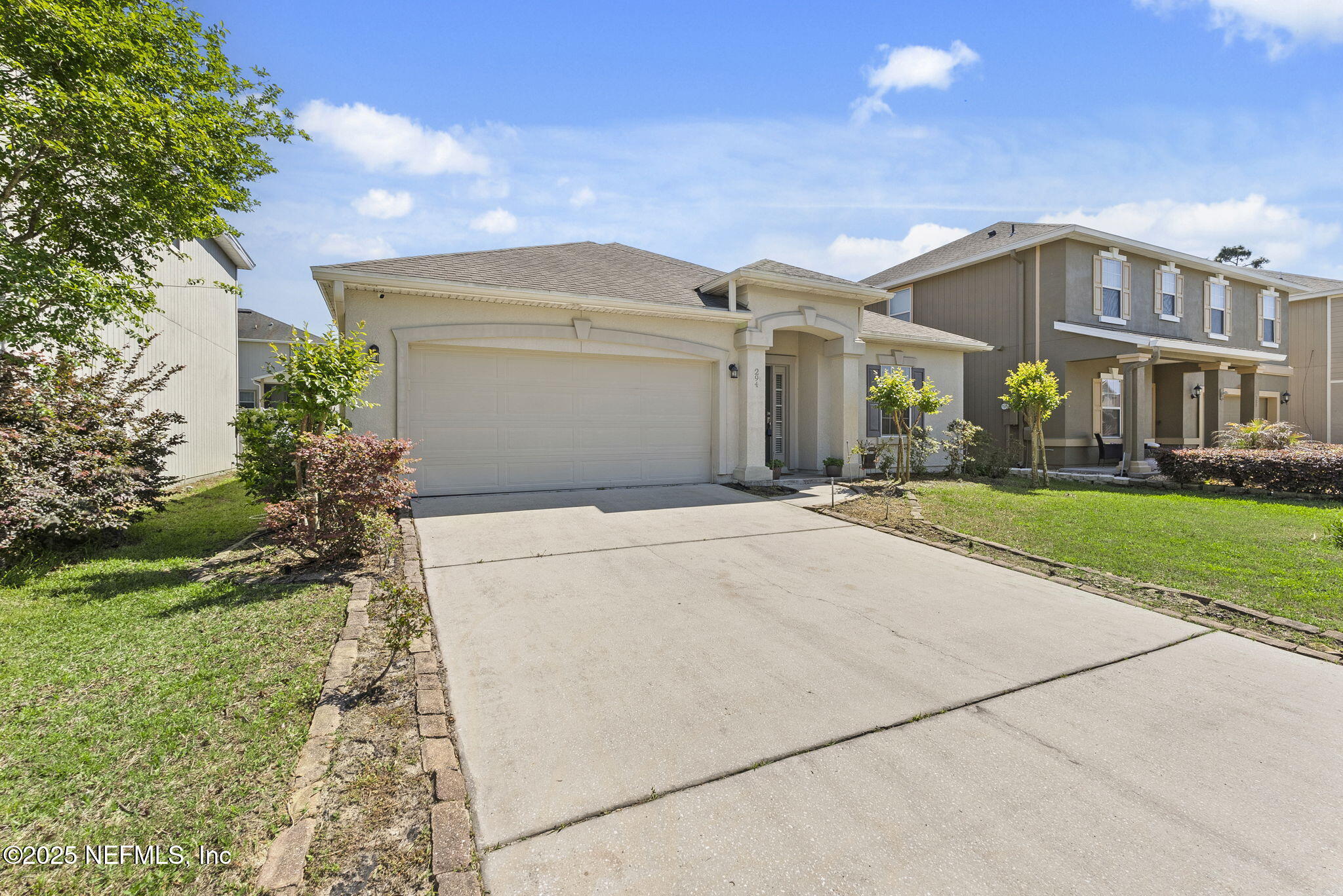 294 Amber Ridge Road Jacksonville, FL 32218 - Photo 3 of 26 2-web-or-mls-DSC00654