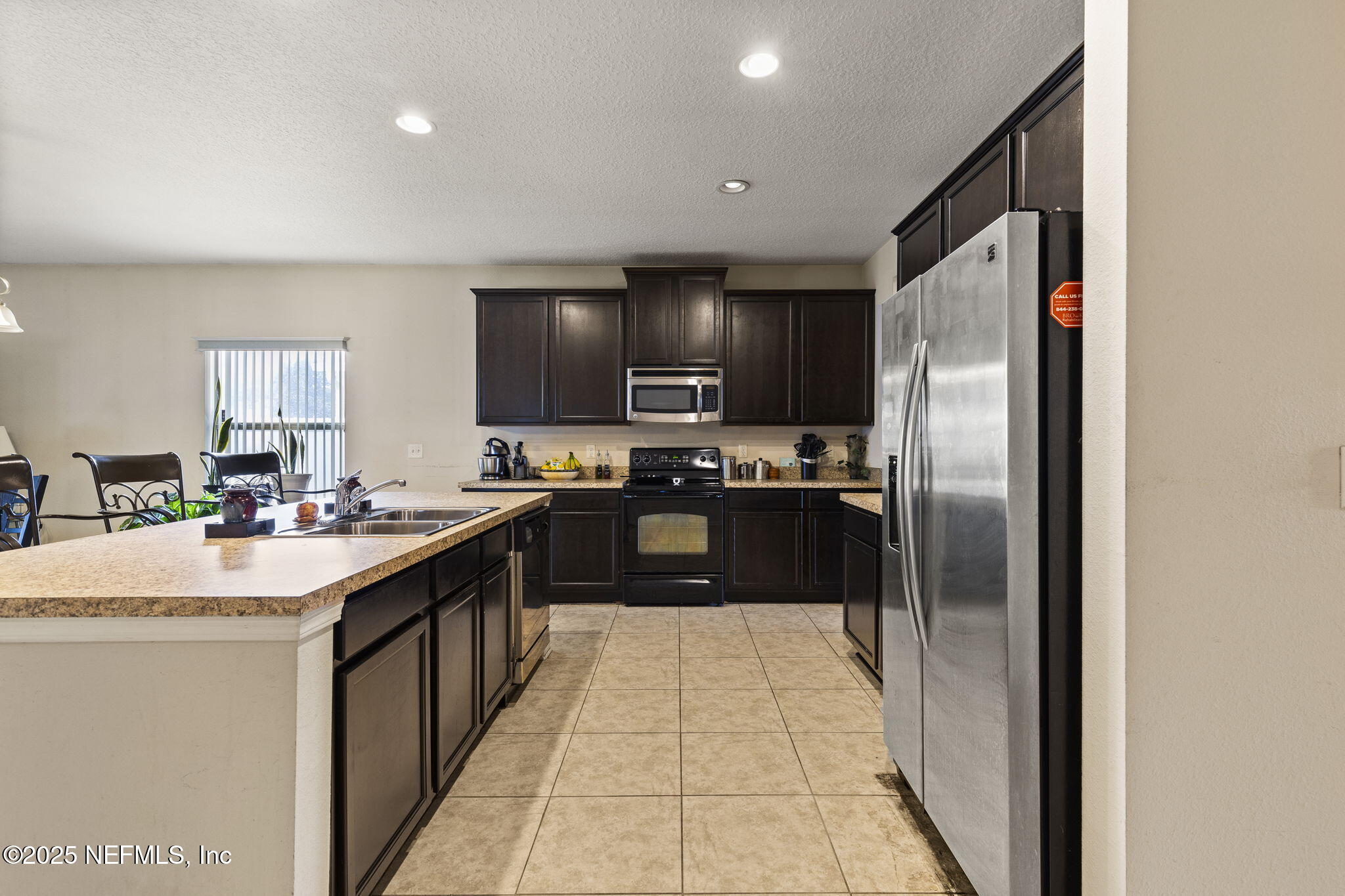294 Amber Ridge Road Jacksonville, FL 32218 - Photo 8 of 26 7-web-or-mls-R6II1375
