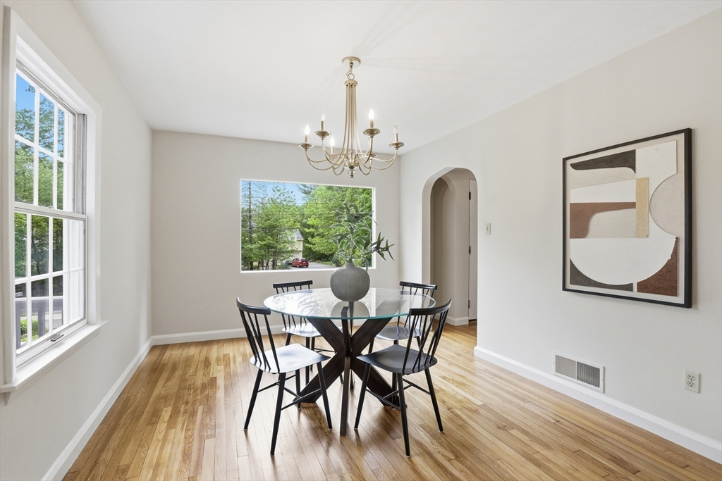 106 Concord Road Bedford, MA 01730 - Photo 10 of 38
