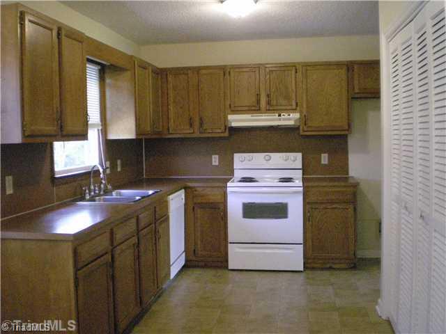 4978 Hoover Hill Road Trinity, NC 27370 - Photo 6 of 10 Kitchen.