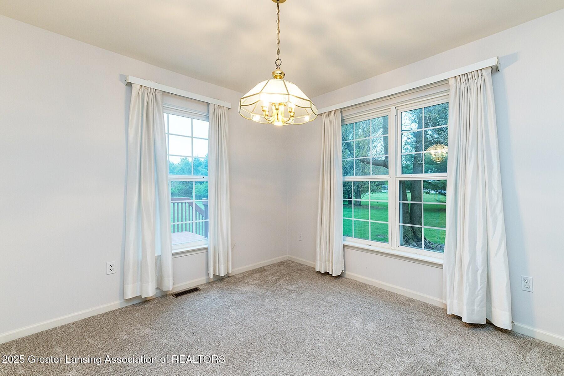 925 Button Road Okemos, MI 48864 - Photo 11 of 30 9
