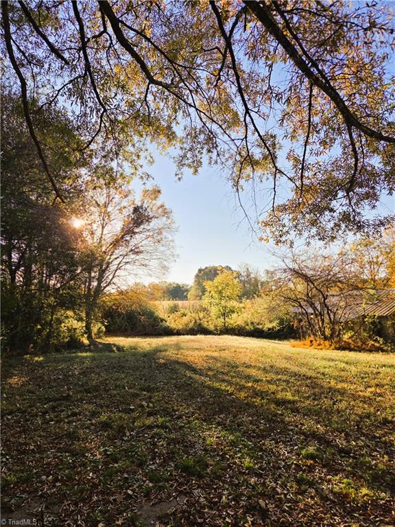 183 Mullins Road Mocksville, NC 27028 - Photo 3 of 14 Gallery Image 3