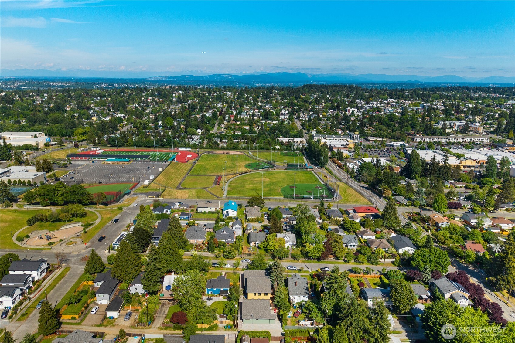 8625 30th Avenue Southwest Seattle, WA 98126 - Photo 38 of 40