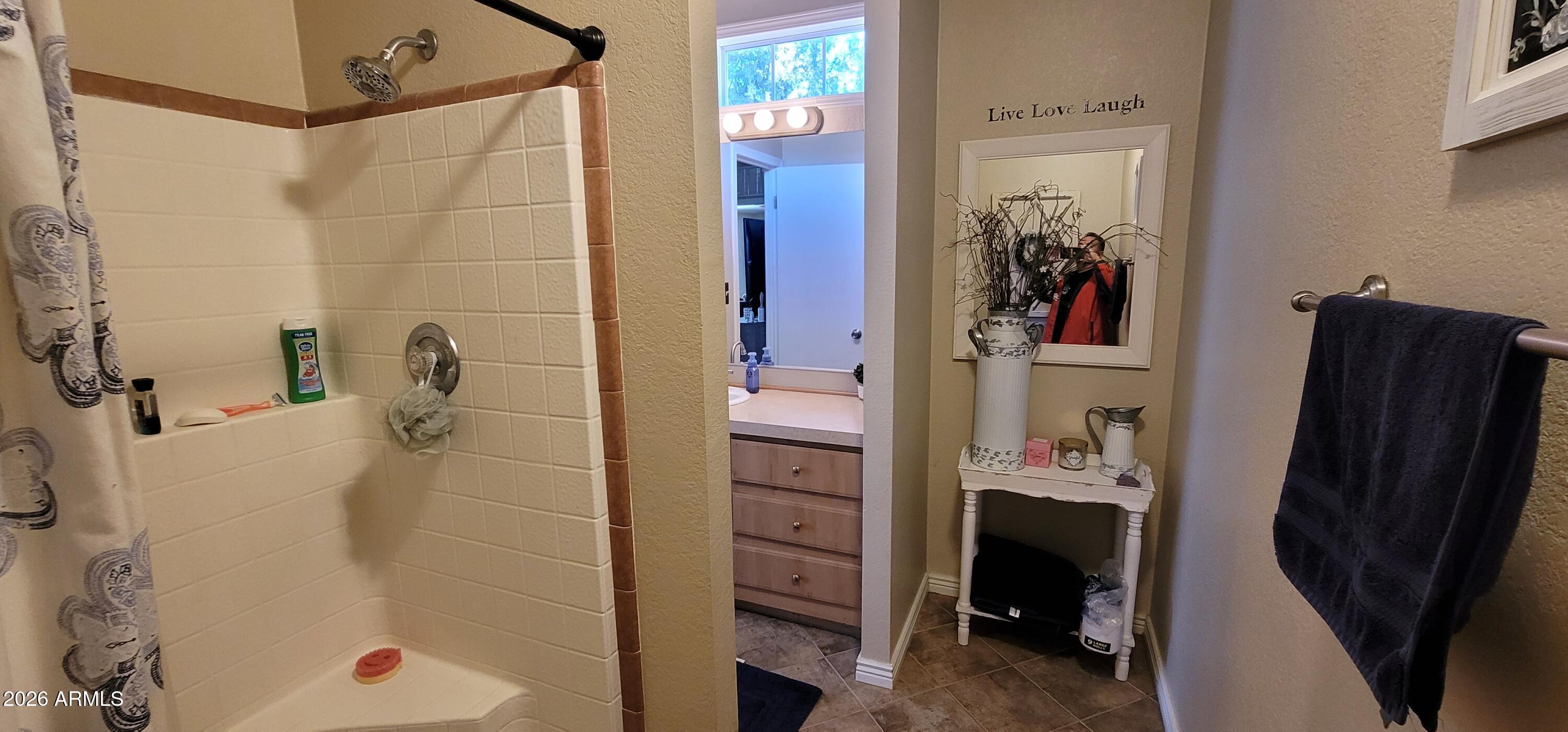112 East Pine Street Payson, AZ 85541 - Photo 35 of 58 a bathroom with a bathtub and a shower