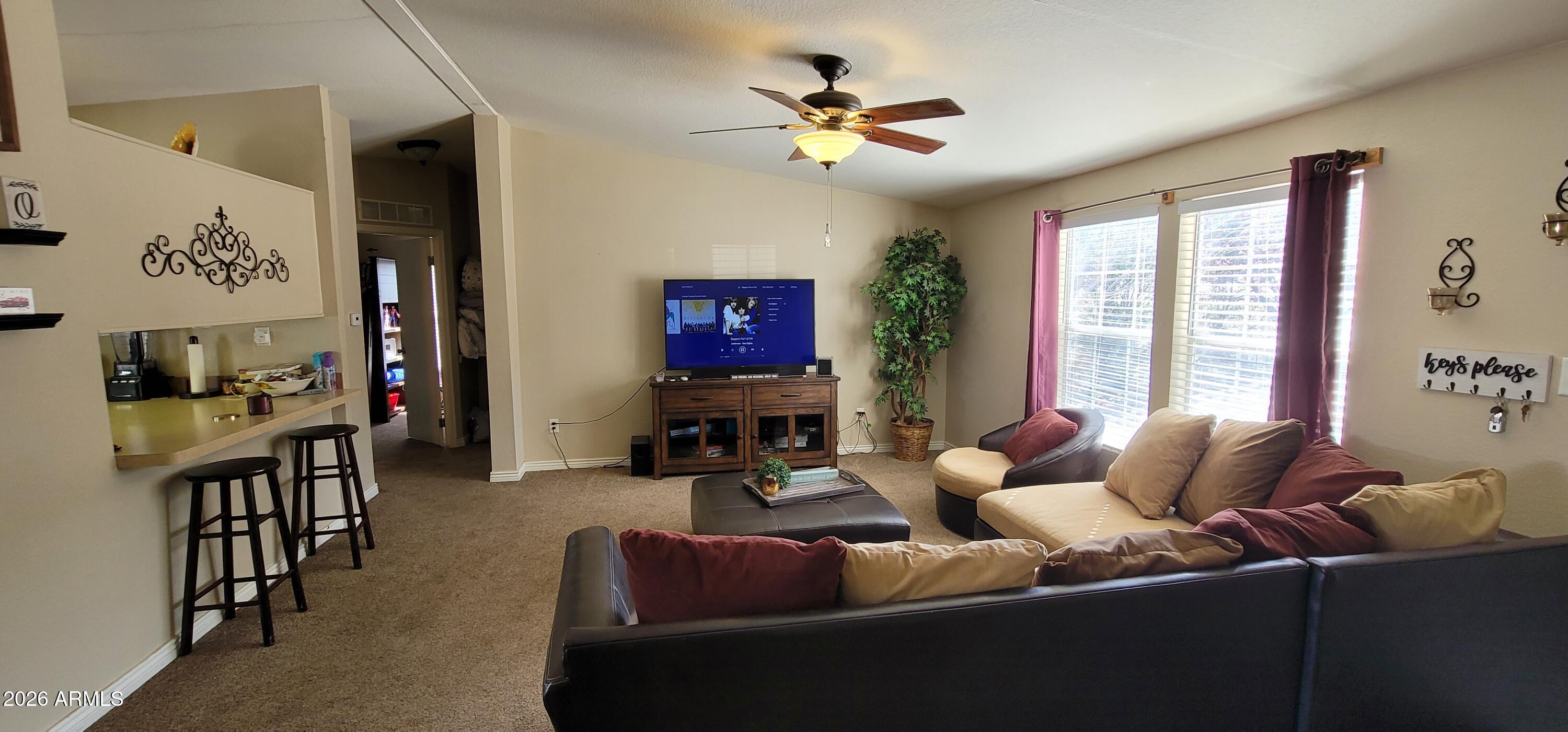 112 East Pine Street Payson, AZ 85541 - Photo 10 of 58 a living room with furniture and window