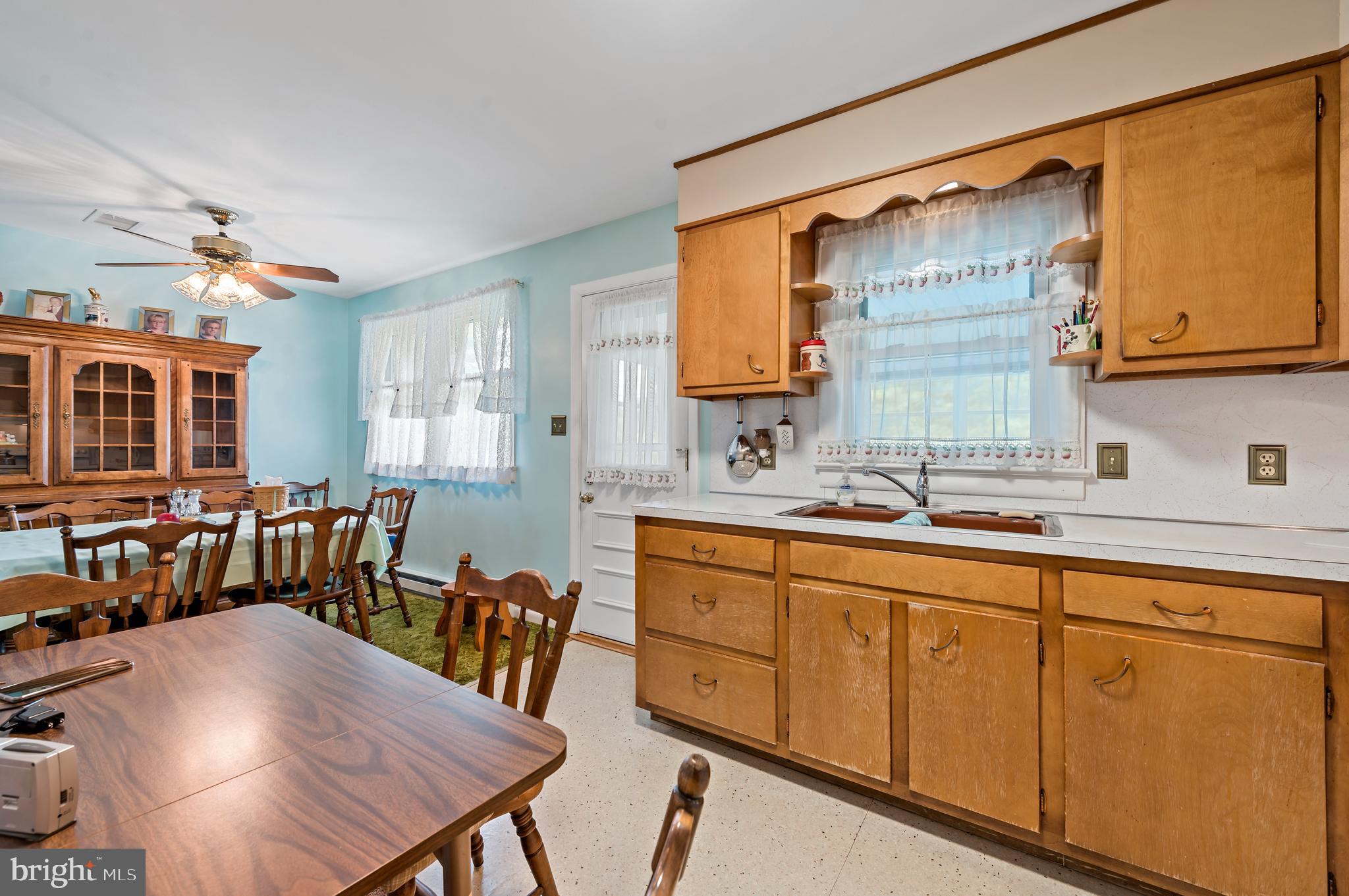 73 Colonial Road Allentown, PA 18109 - Photo 11 of 31 Gallery Image 11