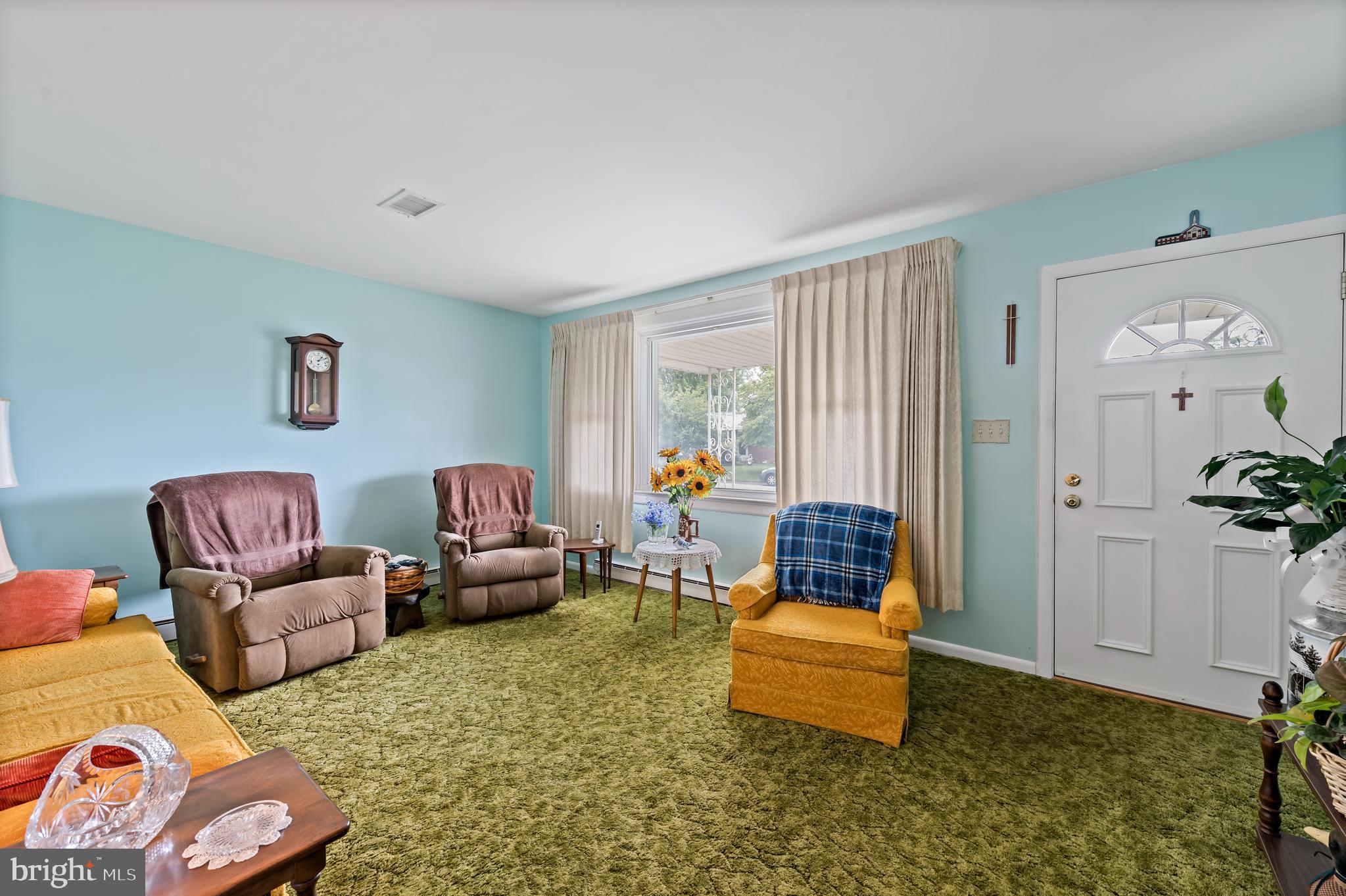 73 Colonial Road Allentown, PA 18109 - Photo 7 of 31 Gallery Image 7
