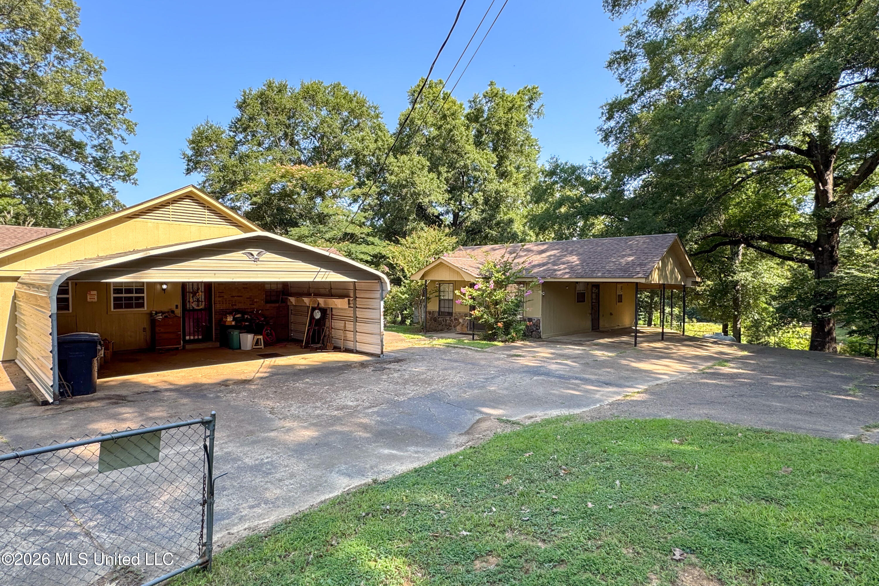 141 Oakdale Road Coldwater, MS 38618 - Photo 4 of 47 141 Oakdale Rd, Coldwater, MS-04