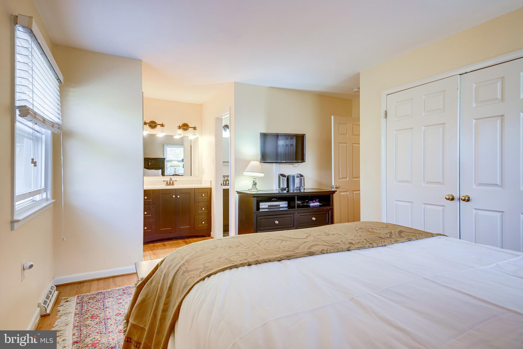 11019 Ring Road Reston, VA 20190 - Photo 32 of 62 Upper 1 - Bedroom #2 with ensuite full bathroom