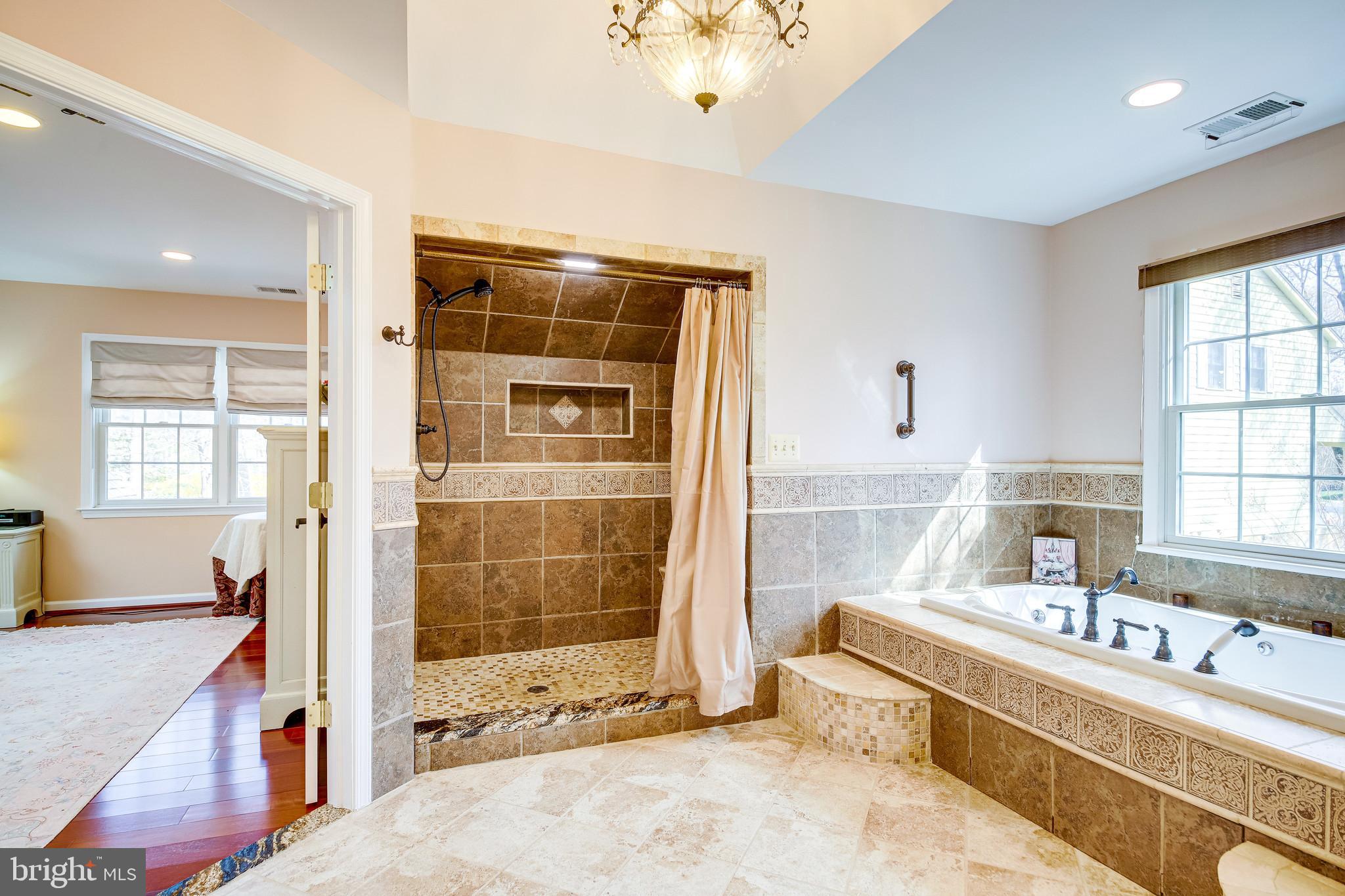 11019 Ring Road Reston, VA 20190 - Photo 43 of 62 LARGE primary bathroom with soaking tub+shower