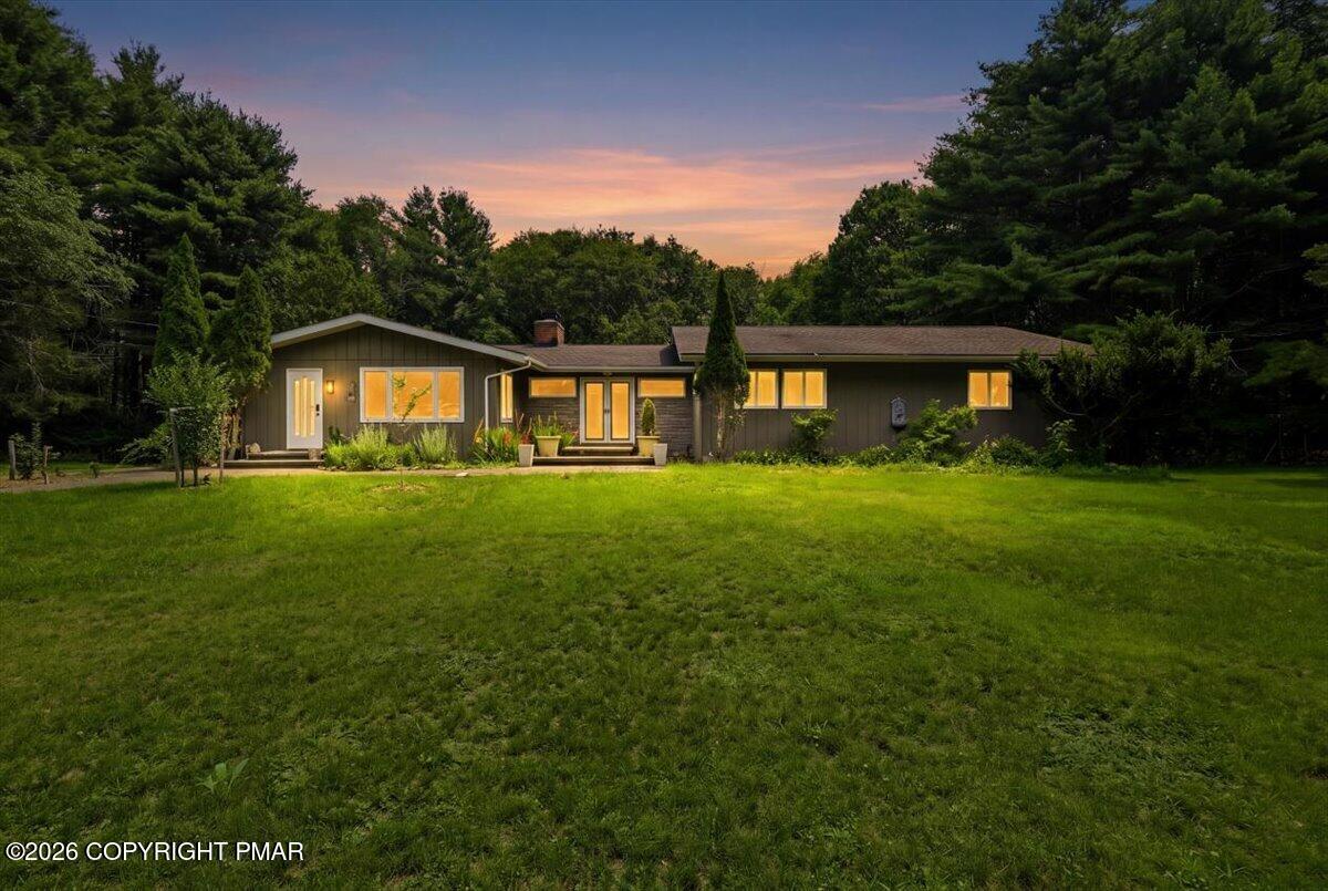787 Polk Valley Road Stroudsburg, PA 18360 - Photo 6 of 99 Twilight - Main House