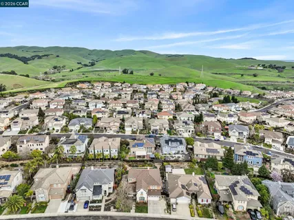 $1,400,000 | 477 Arguello Drive, Benicia, CA 94510