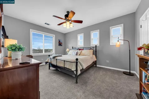 $1,400,000 | 477 Arguello Drive, Benicia, CA 94510