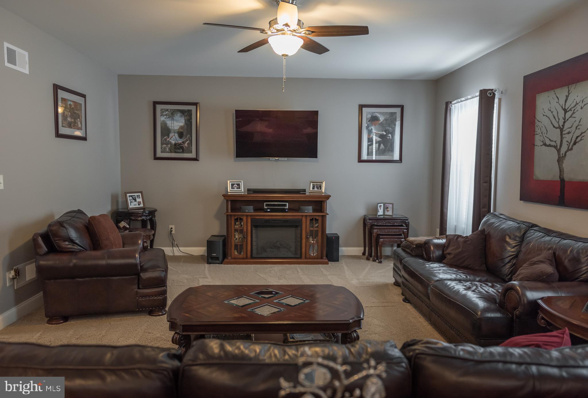 1592 Copperstone Road Harrisburg, PA 17111 - Photo 2 of 27 Gallery Image 2
