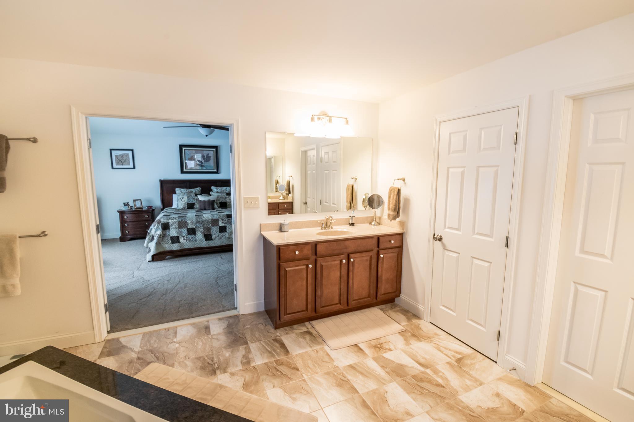 1592 Copperstone Road Harrisburg, PA 17111 - Photo 15 of 27 Gallery Image 15