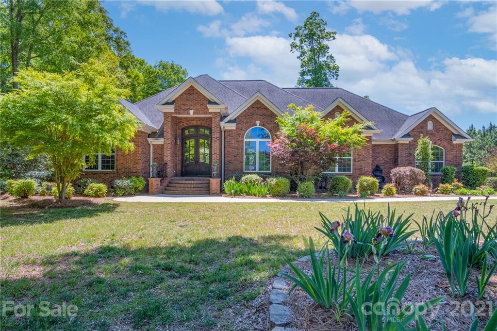2011 Eagle Point Estate Lancaster, SC 29720 - Photo 1 of 44 Gallery Image 1