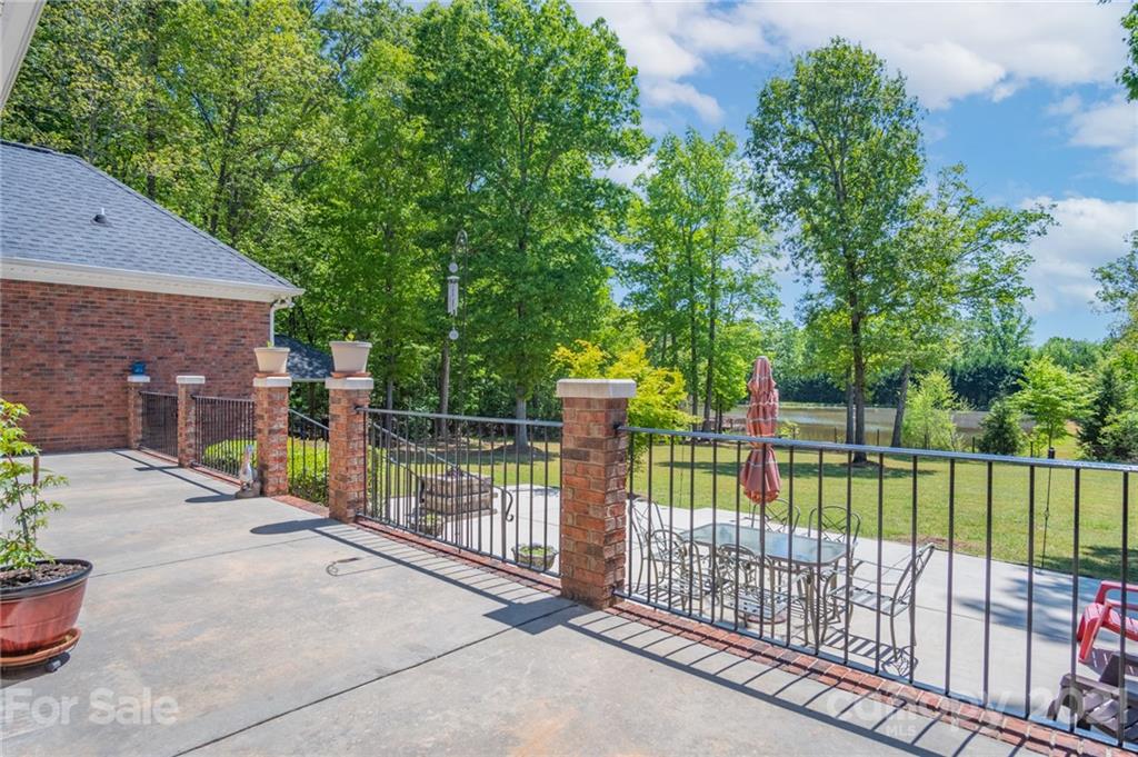 2011 Eagle Point Estate Lancaster, SC 29720 - Photo 33 of 44 Gallery Image 33
