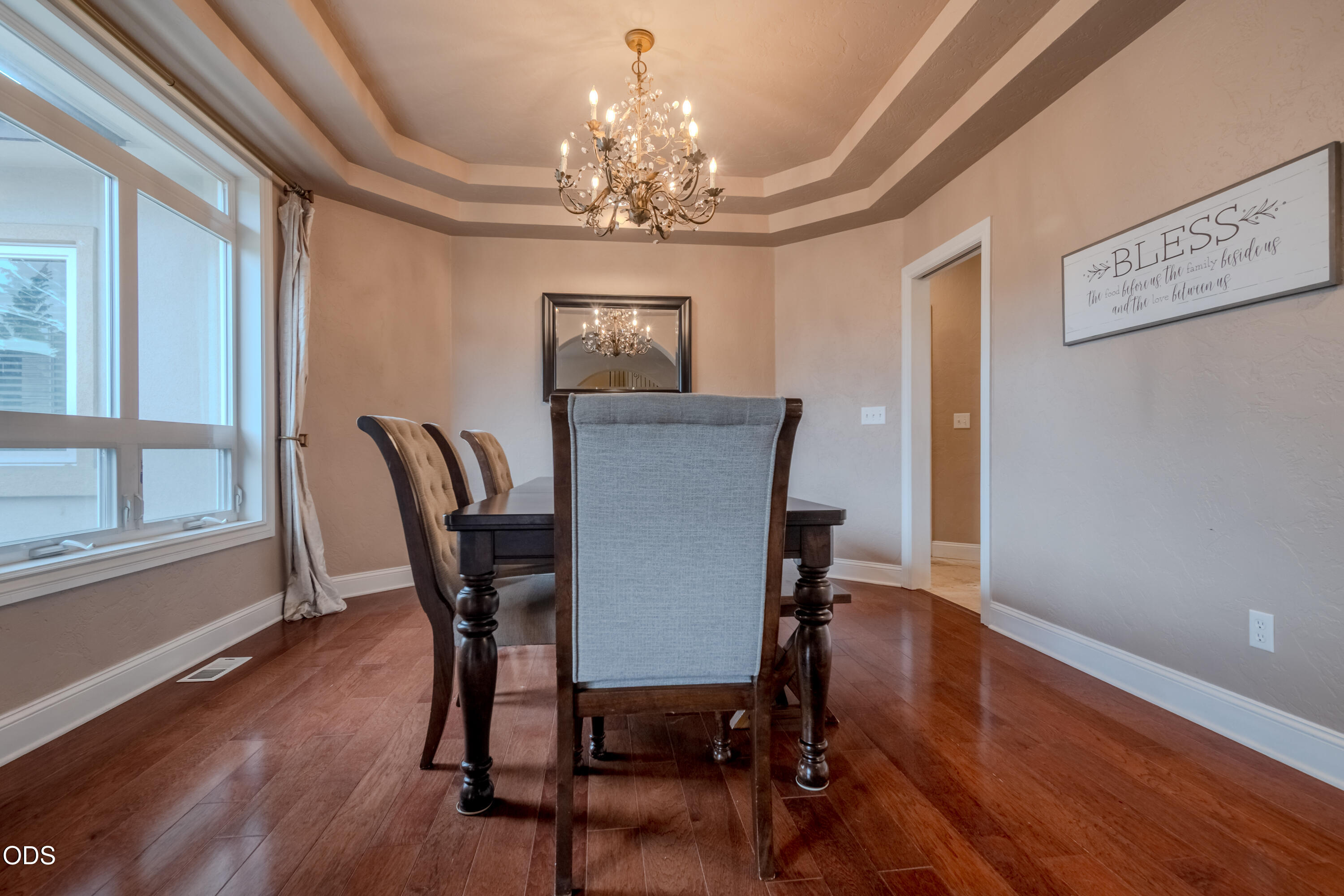 2401 Fox Run Medford, OR 97504 - Photo 8 of 57