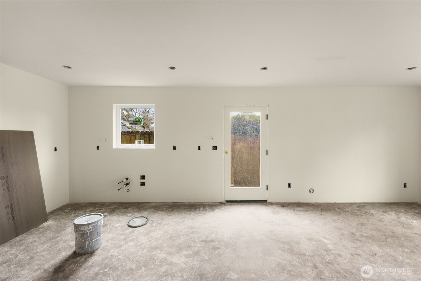 8109 34th Avenue Southwest, Unit B Seattle, WA 98126 - Photo 5 of 25 a view of an empty room