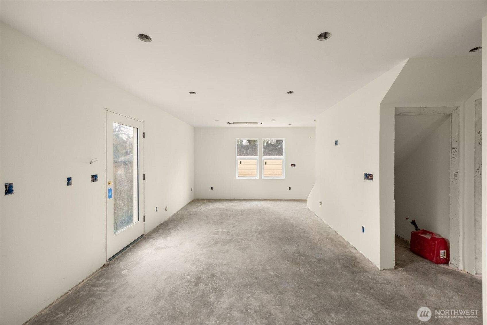 8109 34th Avenue Southwest, Unit B Seattle, WA 98126 - Photo 6 of 25 a view of an empty room