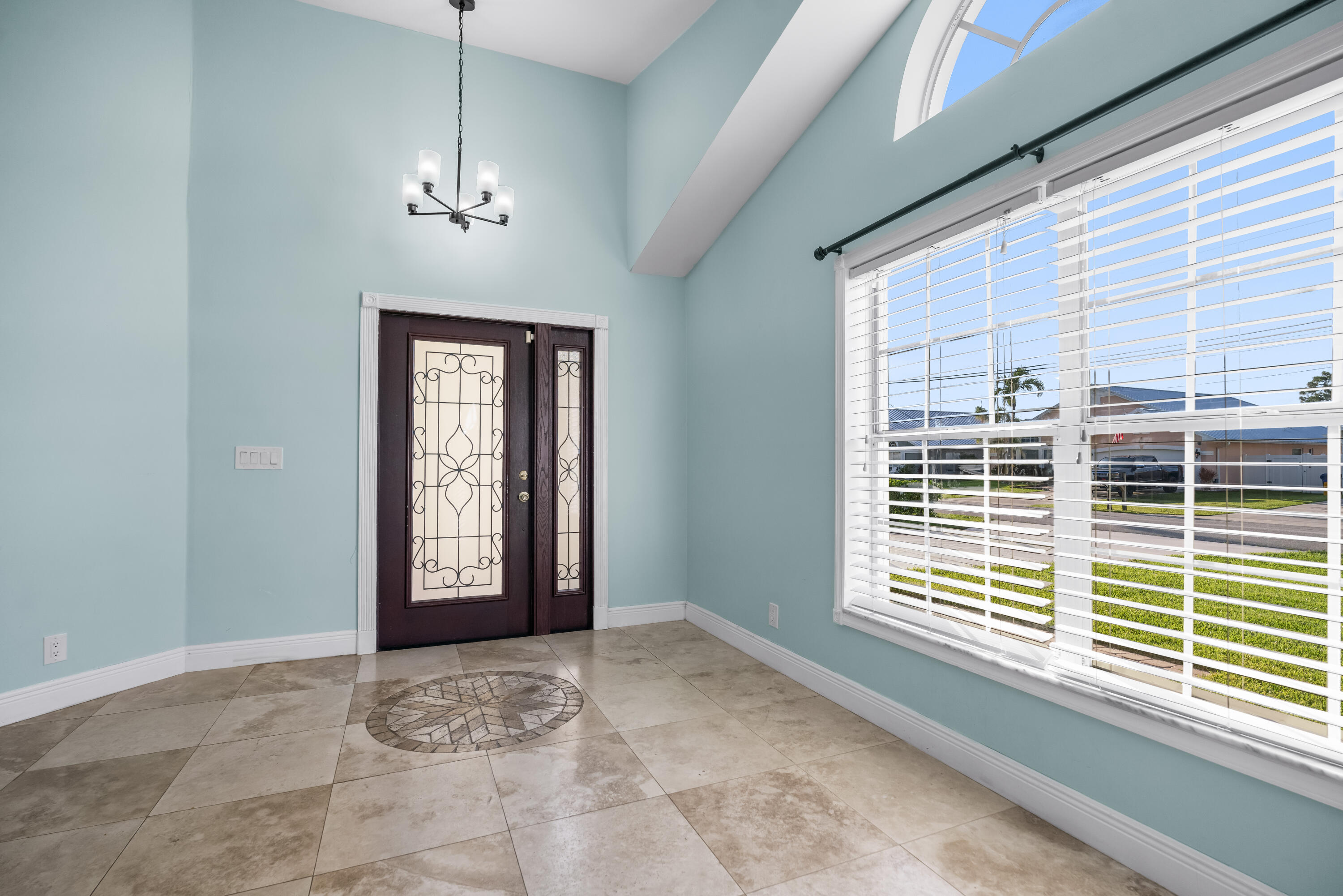 6118 Pompano Street Jupiter, FL 33458 - Photo 5 of 43 DSC03134