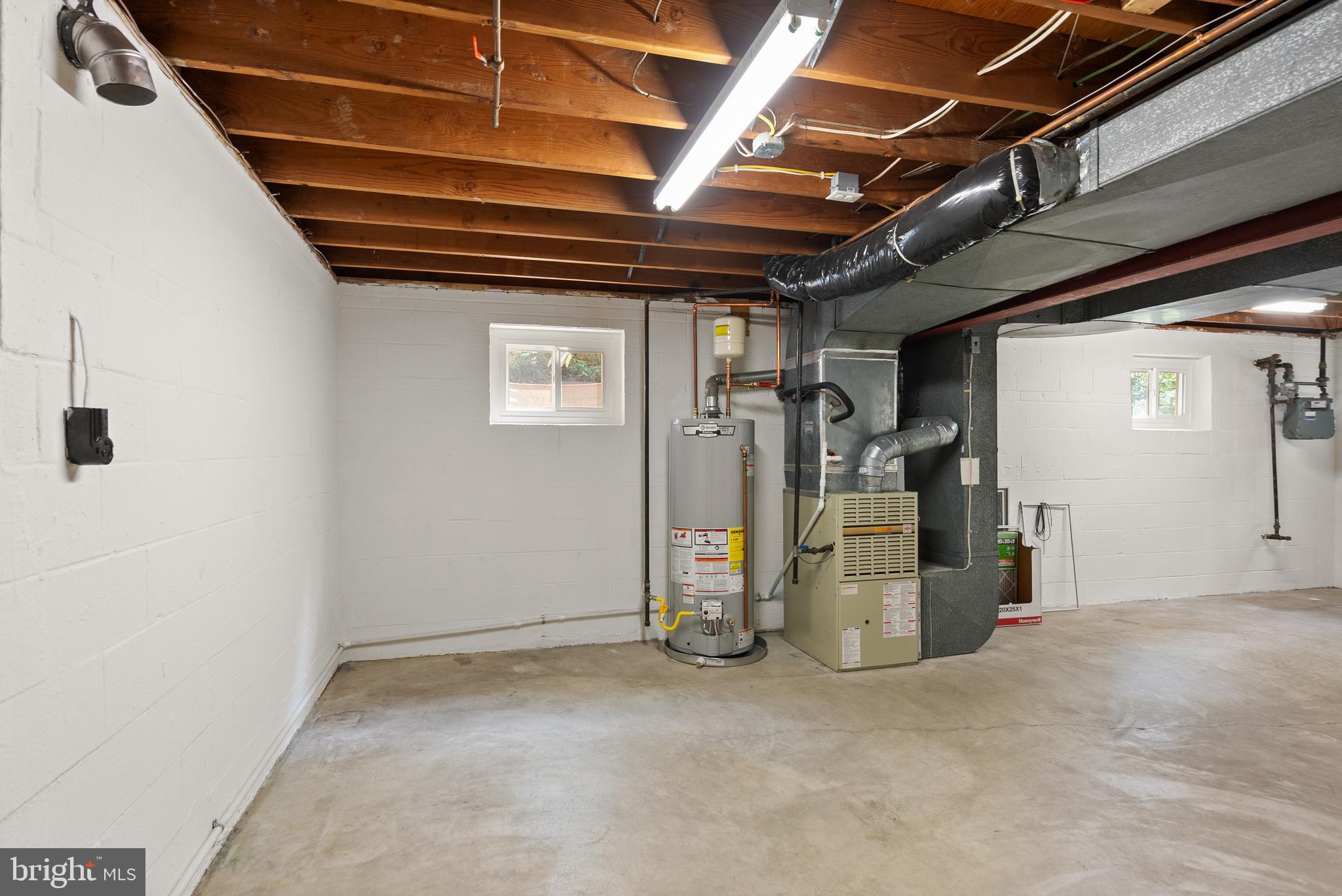 3311 Midland Road Fairfax, VA 22031 - Photo 36 of 45 Utility/Storage