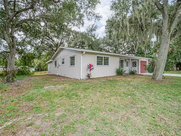 $2,200 | 612 Bayharbor Terrace, Sebastian, FL 32958