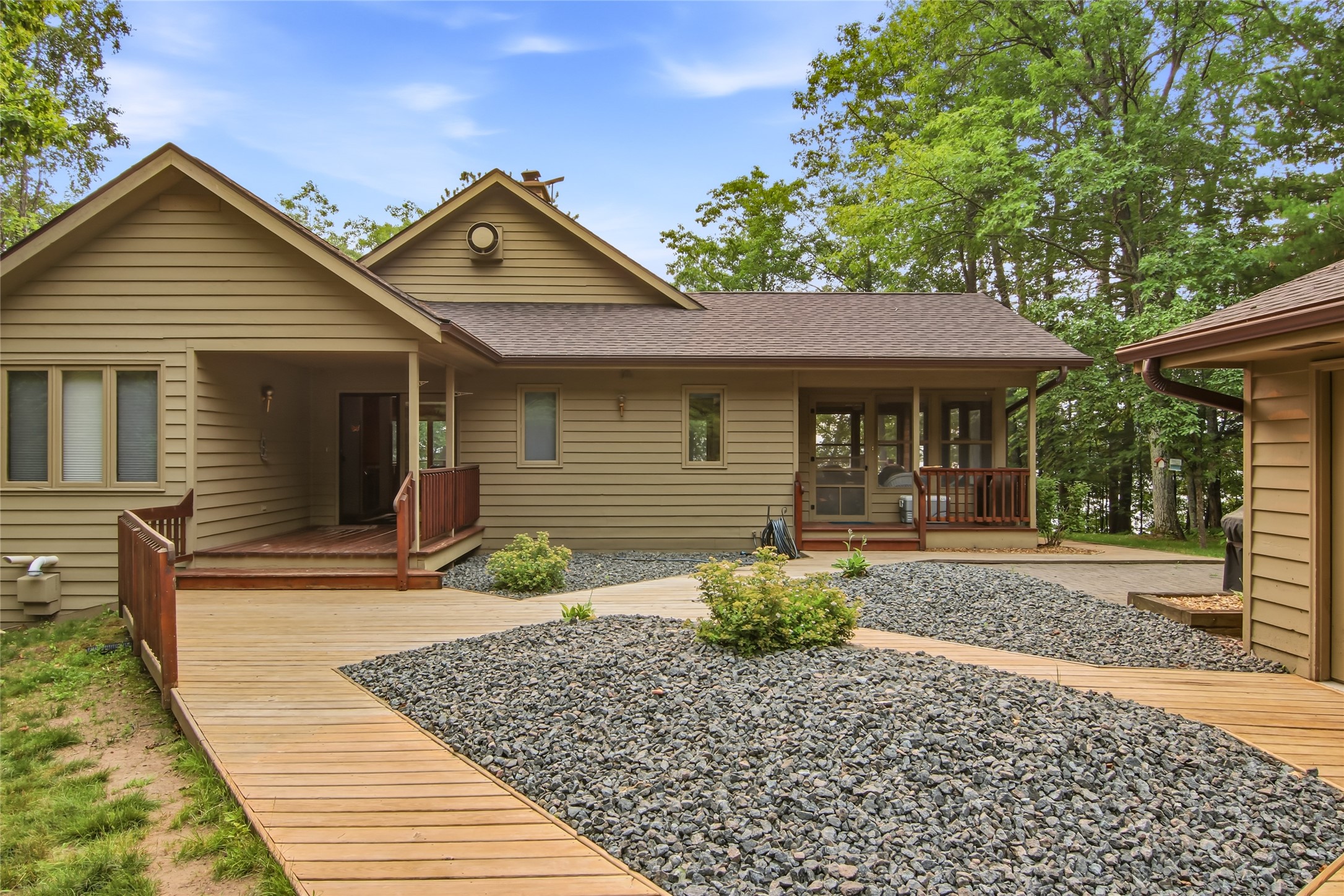 10026 North Harnden Road Hayward, WI 54843 - Photo 4 of 54 Gallery Image 4