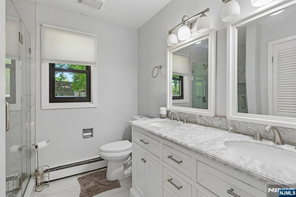 16 Cutter Avenue Edison, NJ 08820 - Photo 11 of 22