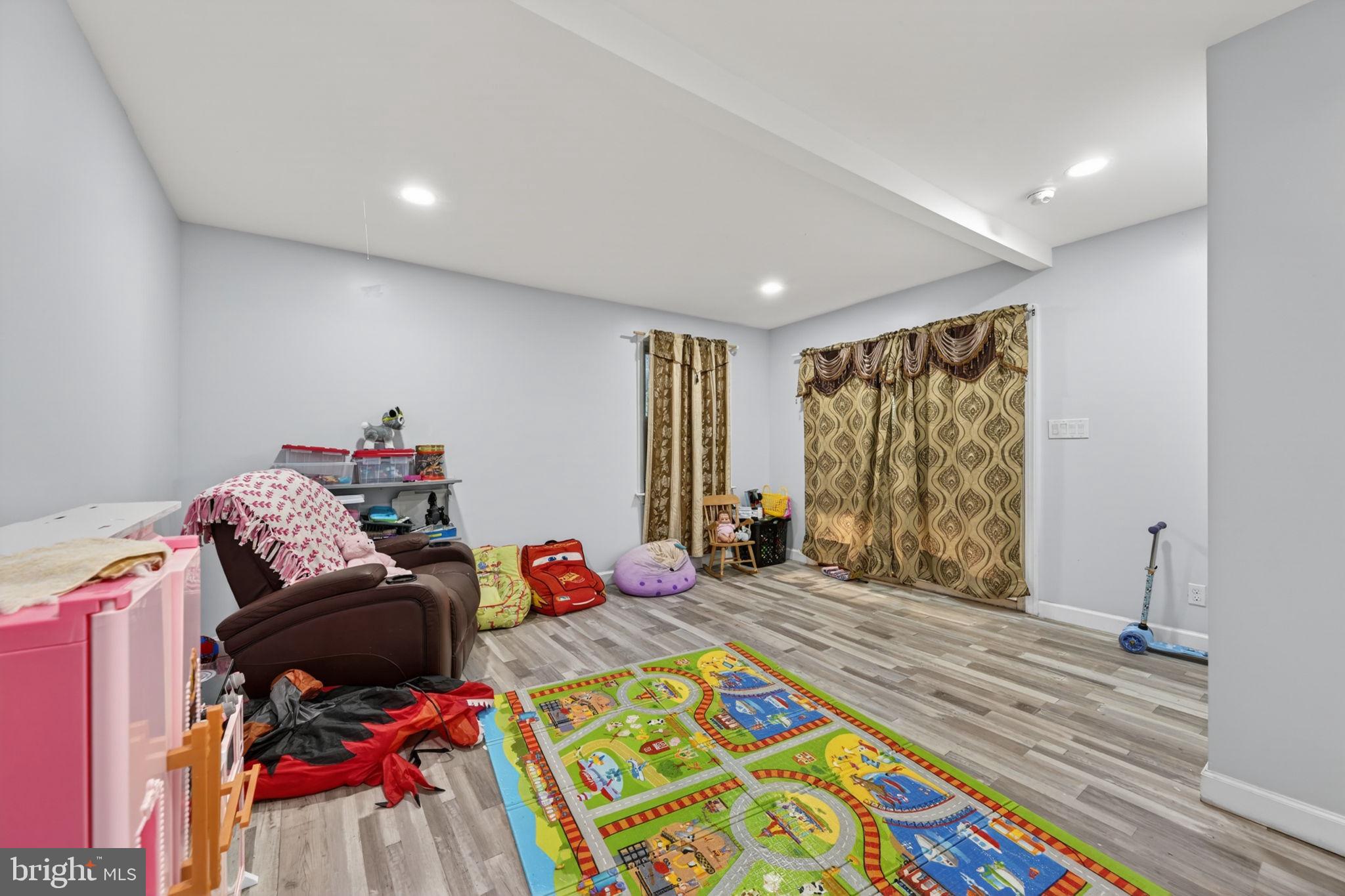 5809 Park Road Baltimore, MD 21225 - Photo 13 of 44