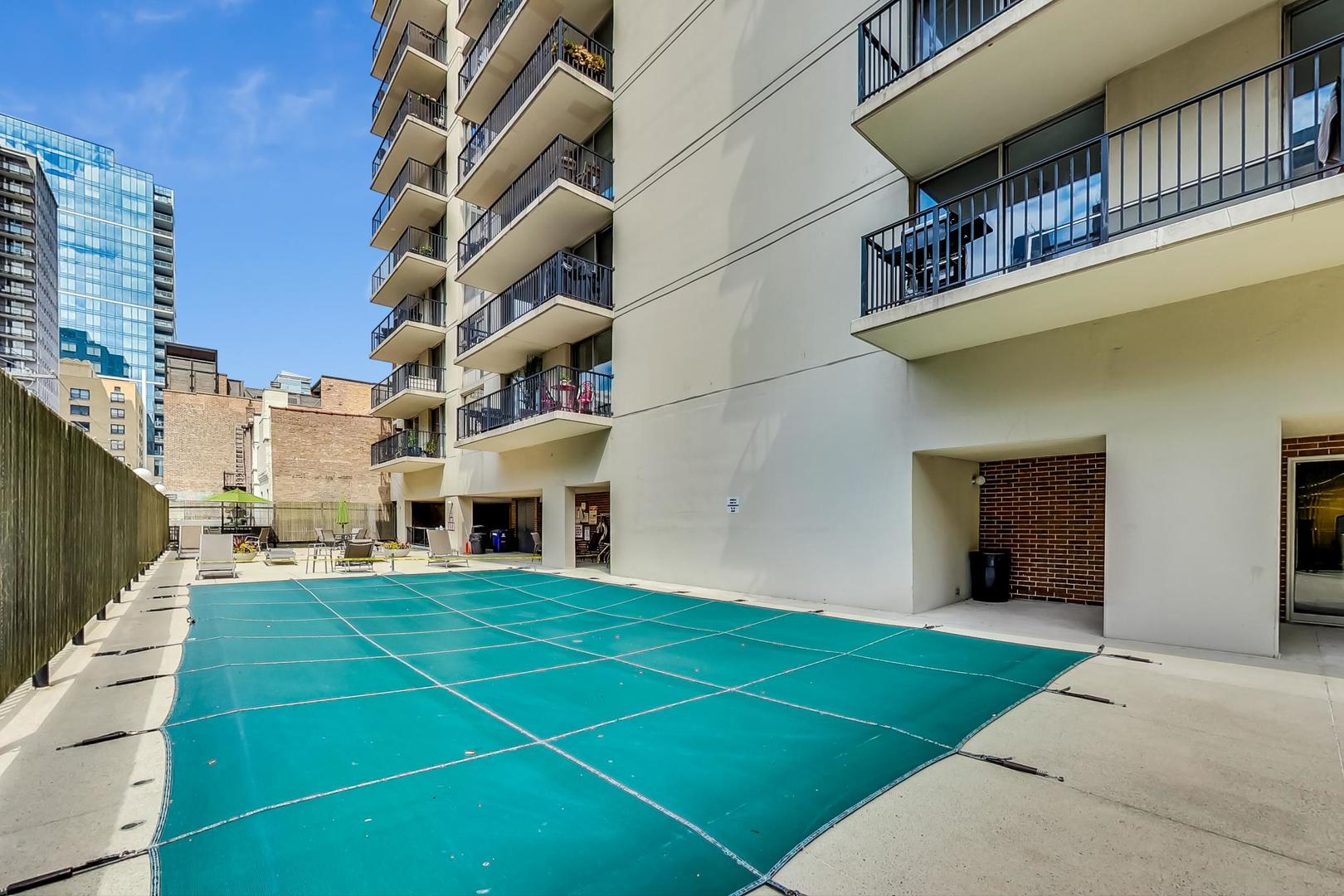 71 East Division Street, Unit 803 Chicago, IL 60611 - Photo 37 of 38