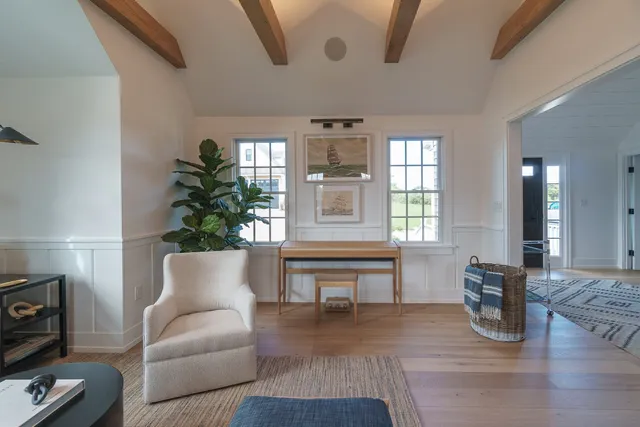 $16,500,000 | 174 Cliff Road, Nantucket, MA 02554