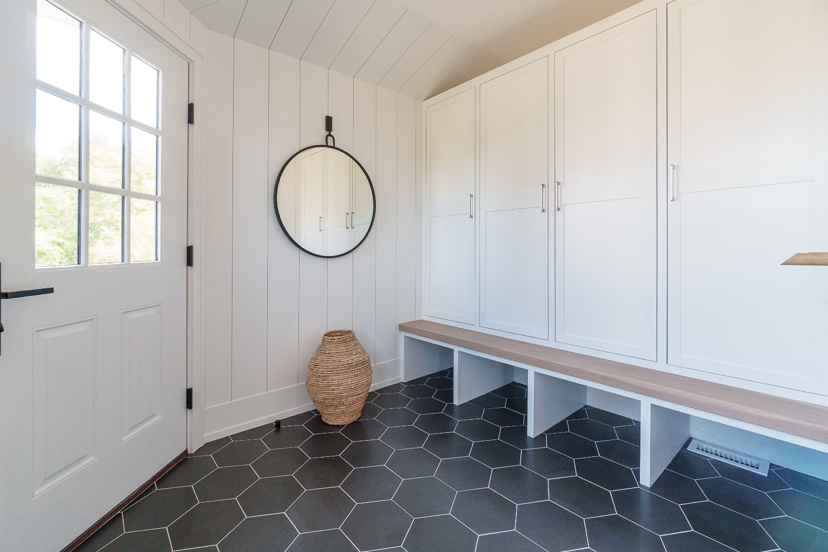 174 Cliff Road Nantucket, MA 02554 - Photo 16 of 34