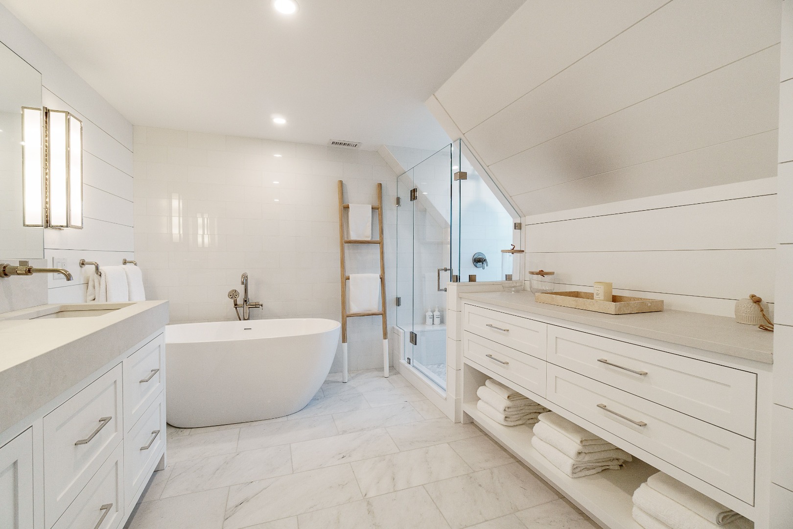 174 Cliff Road Nantucket, MA 02554 - Photo 19 of 34