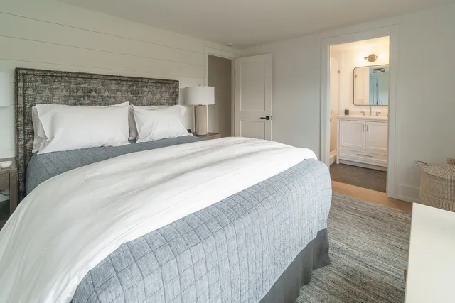 $16,500,000 | 174 Cliff Road, Nantucket, MA 02554