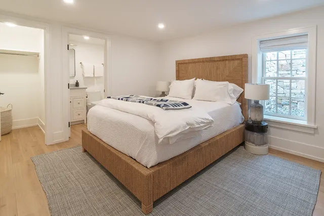 $16,500,000 | 174 Cliff Road, Nantucket, MA 02554