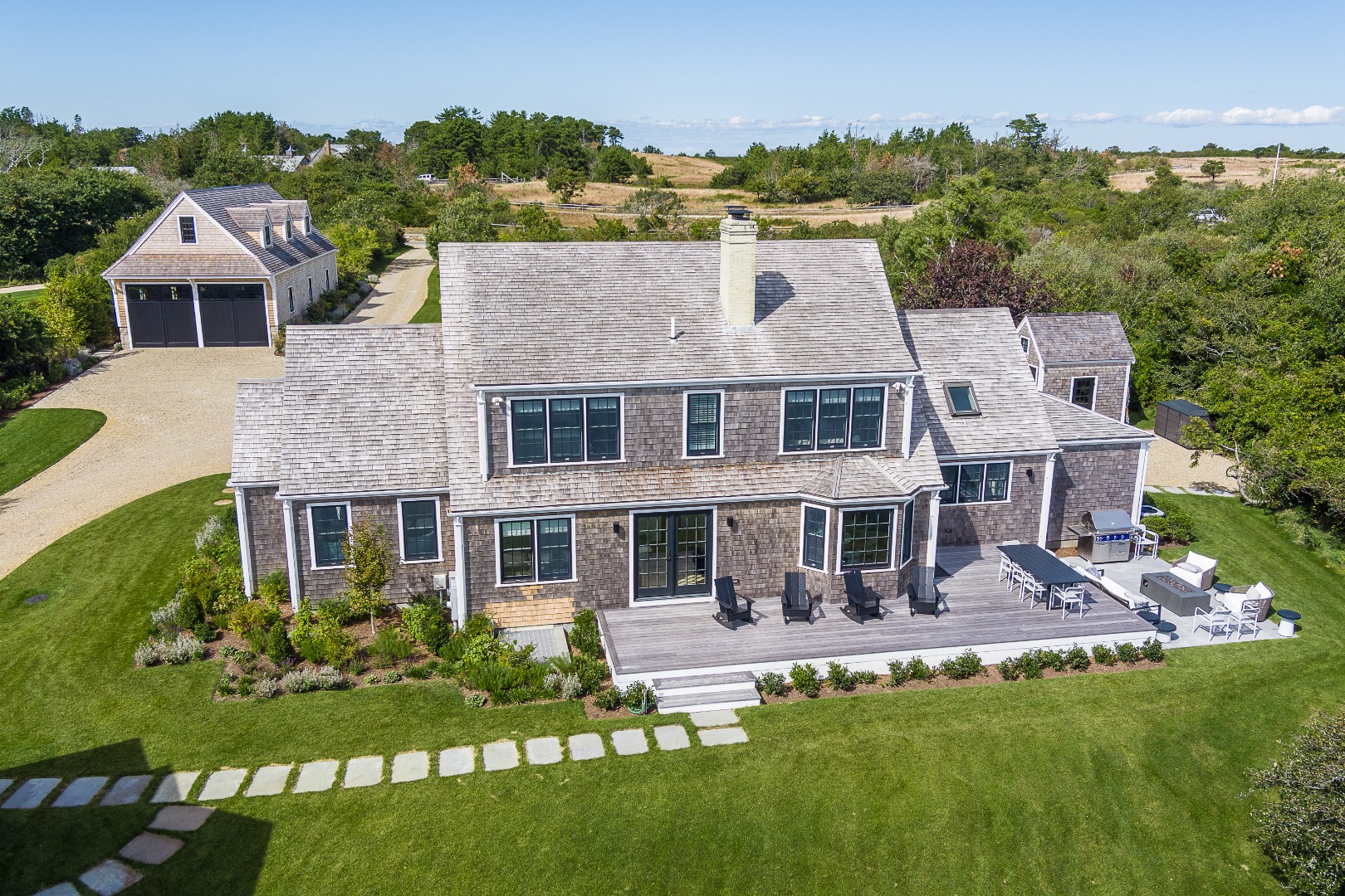 174 Cliff Road Nantucket, MA 02554 - Photo 29 of 34