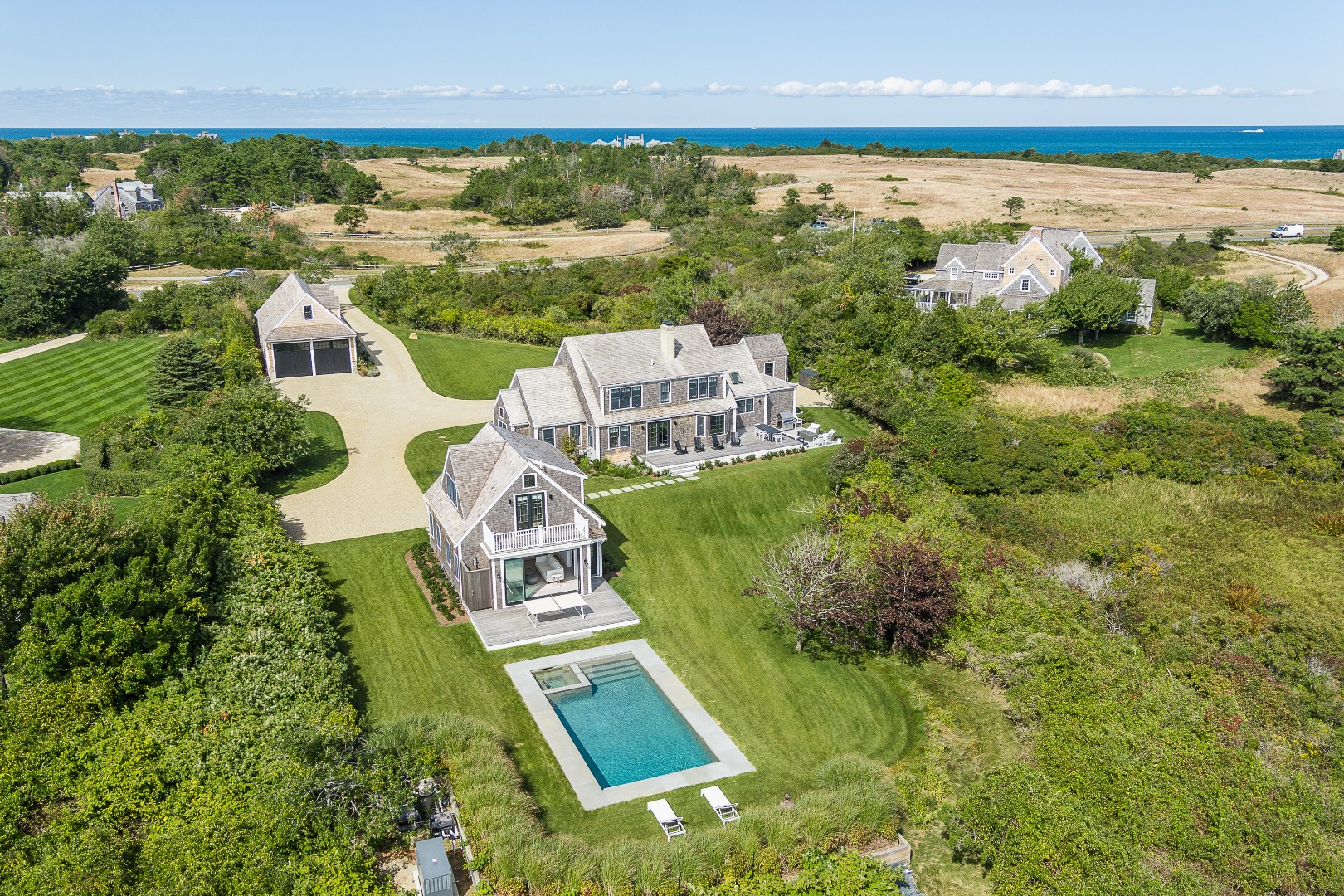 174 Cliff Road Nantucket, MA 02554 - Photo 32 of 34