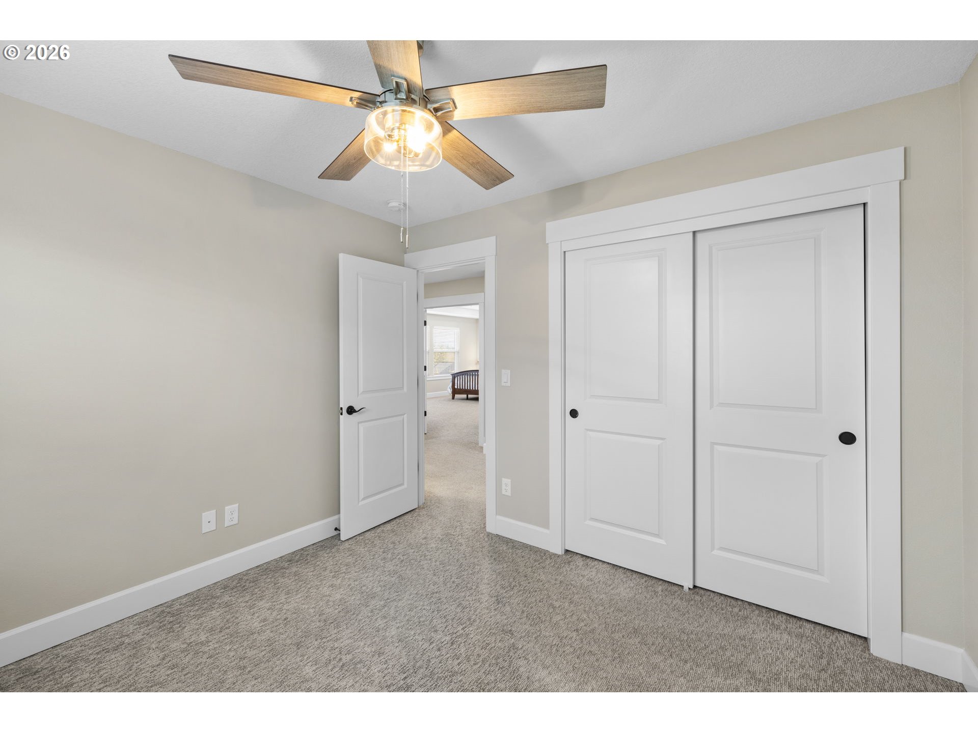 17311 Northeast 28th Court Ridgefield, WA 98642 - Photo 28 of 38 a view of a livingroom and a chandelier fan