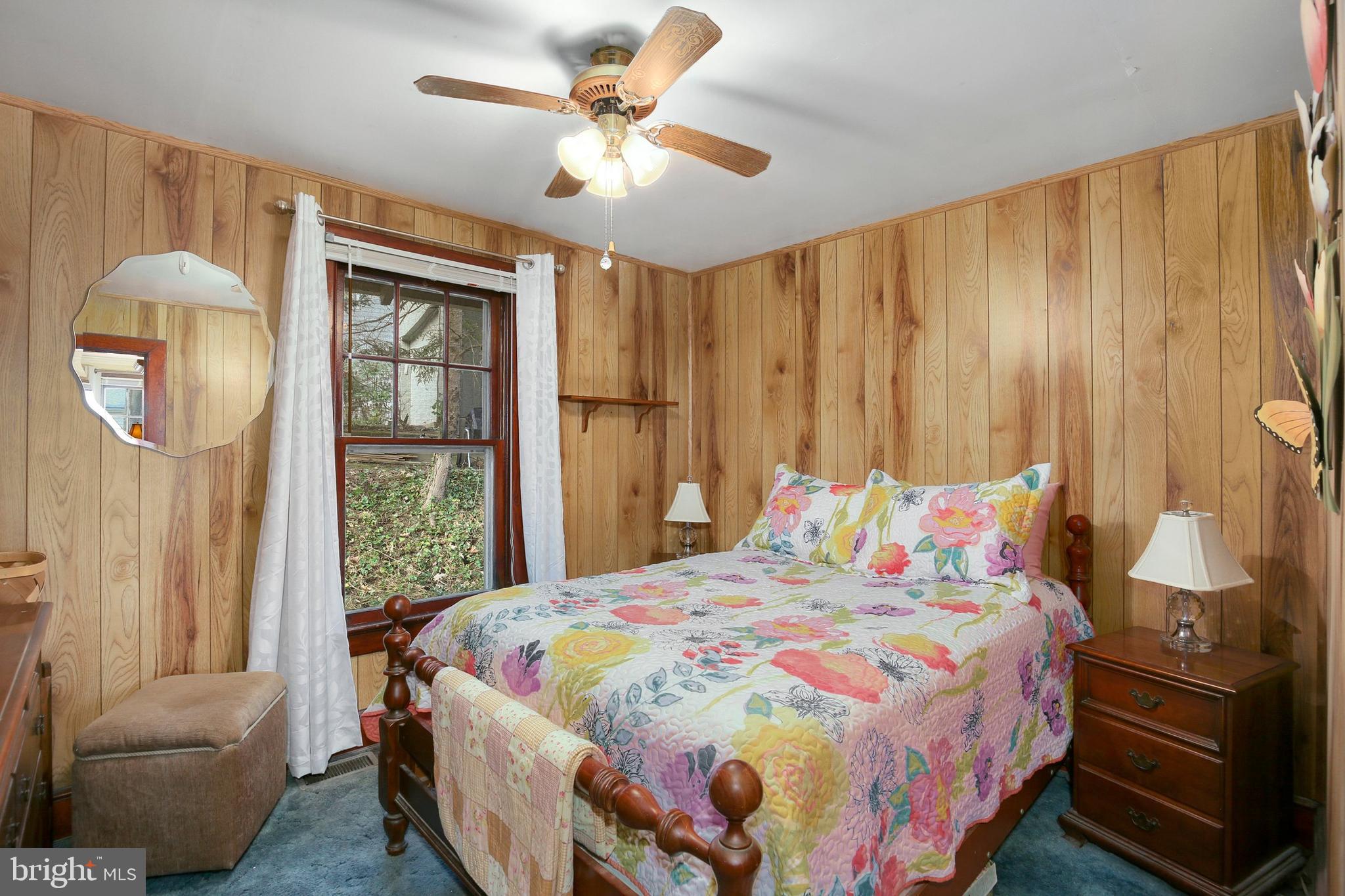 6605 Persimmon Tree Road Cabin John, MD 20818 - Photo 19 of 27