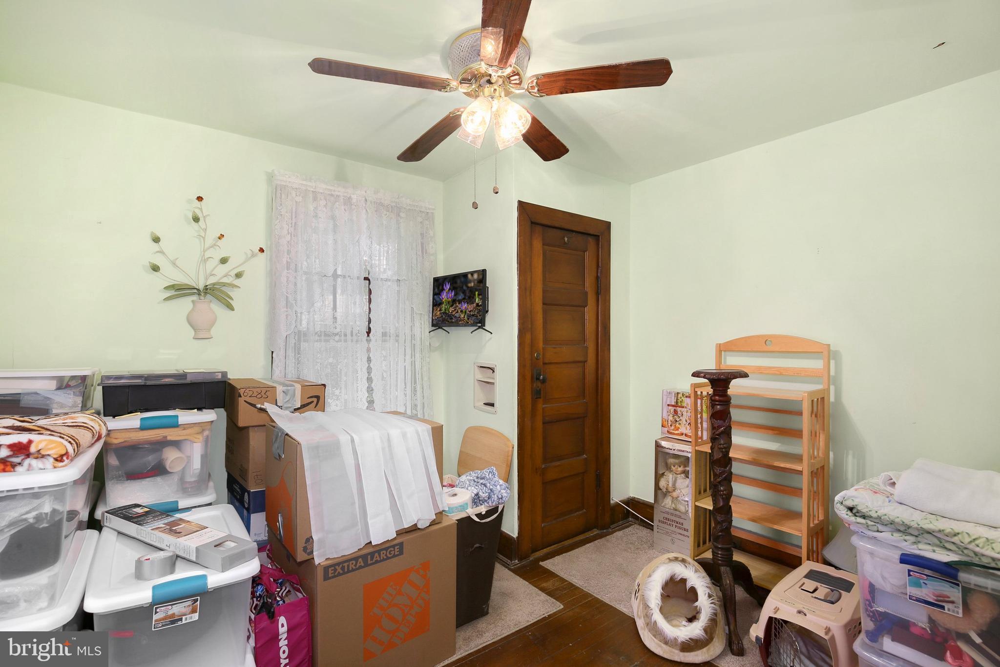 6605 Persimmon Tree Road Cabin John, MD 20818 - Photo 20 of 27