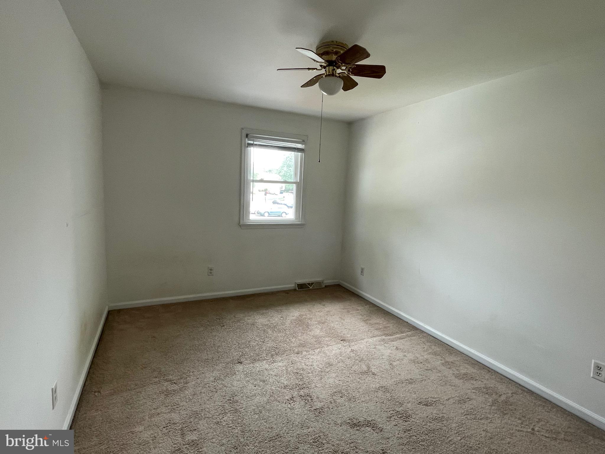 3314 Roxbury Road Hatfield, PA 19440 - Photo 19 of 26 an empty room with a window