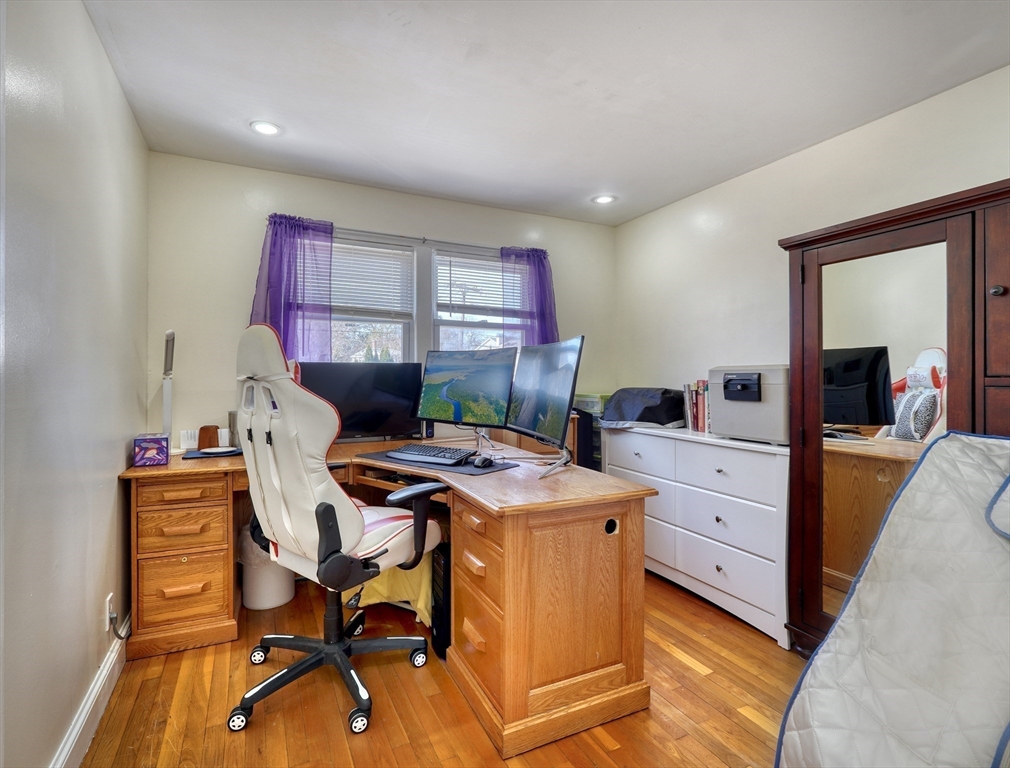 173 Overlook Road Arlington, MA 02474 - Photo 15 of 42 a kitchen that has a stove and a table in it