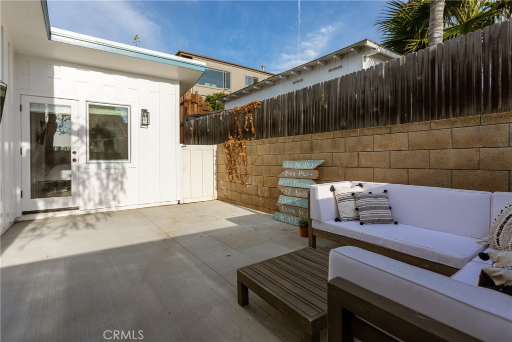 363 Ruby Street Laguna Beach, CA 92651 - Photo 14 of 22