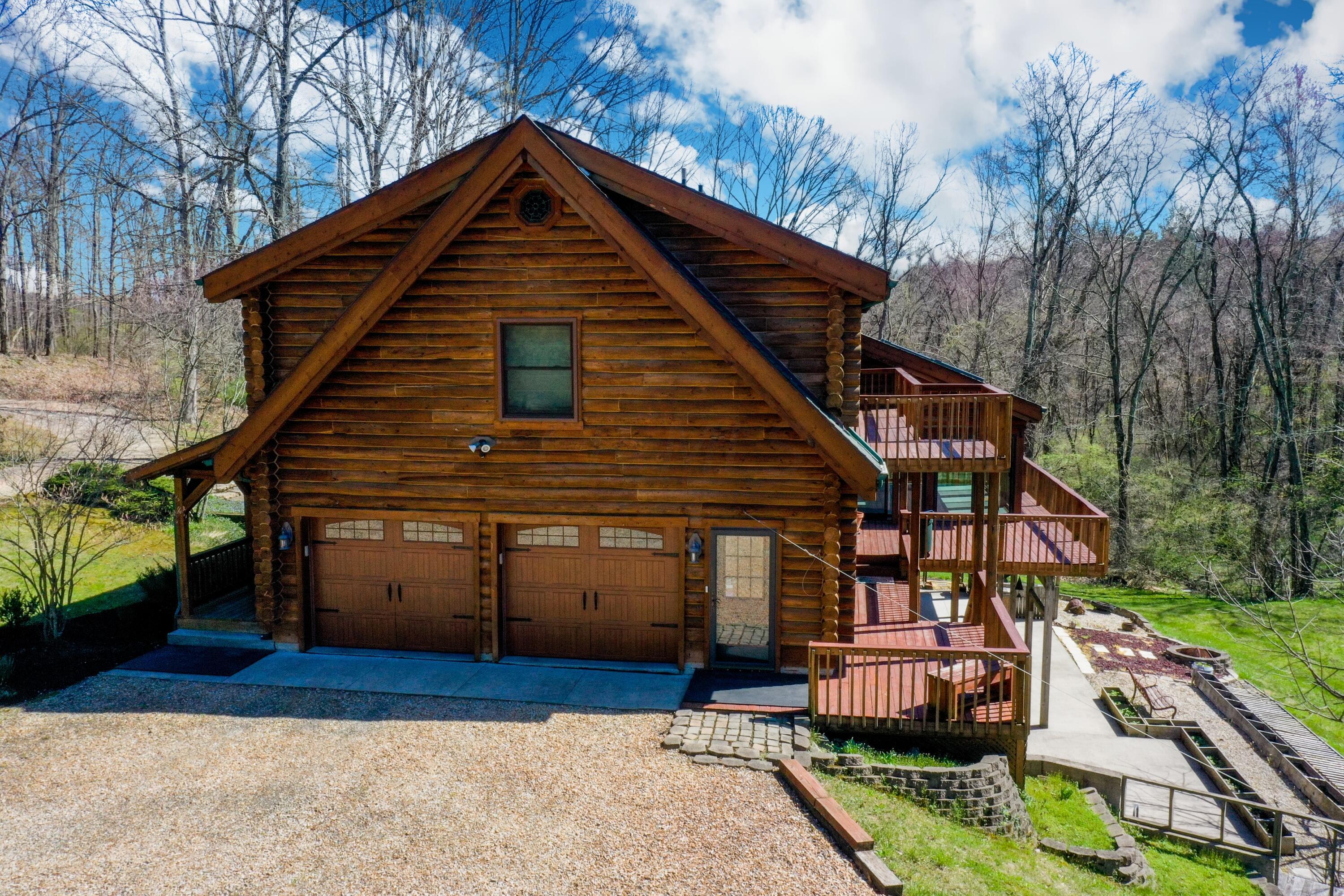 7700 Ballou Road Newark, OH 43056 - Photo 2 of 78 2. Exterior
