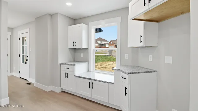 $525,000 | 7705 Fox Valley Lane, Knoxville, TN 37938