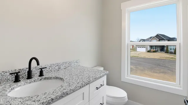 $525,000 | 7705 Fox Valley Lane, Knoxville, TN 37938