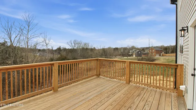 $525,000 | 7705 Fox Valley Lane, Knoxville, TN 37938