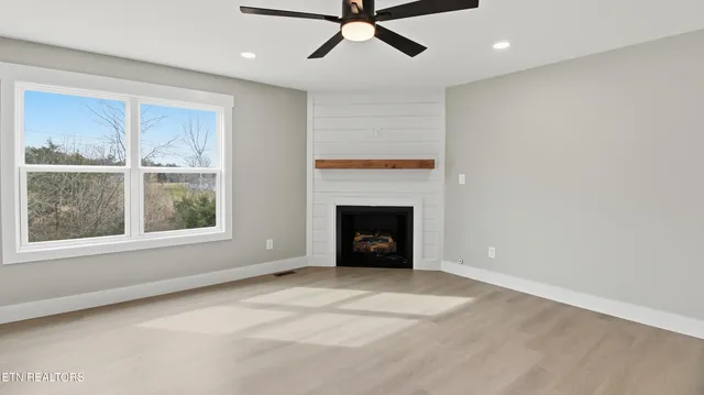 $525,000 | 7705 Fox Valley Lane, Knoxville, TN 37938